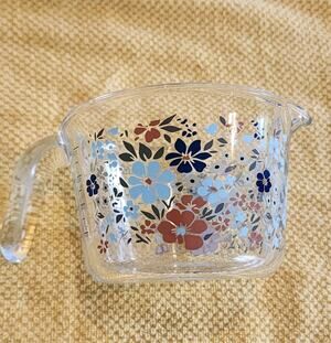 DG Wildflowers & Butterflies Spring 2 Cup Glass Measuring Cup Blue True Living